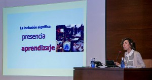Juana María Hernández durante su ponencia en el congreso de AETAPI en Valencia