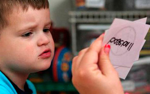 Trastornos del espectro autista (autismo) en niños de 2 a 3 años