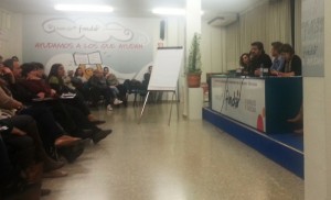 Durante la asamblea de familias y centros. Foto: Autismodiario